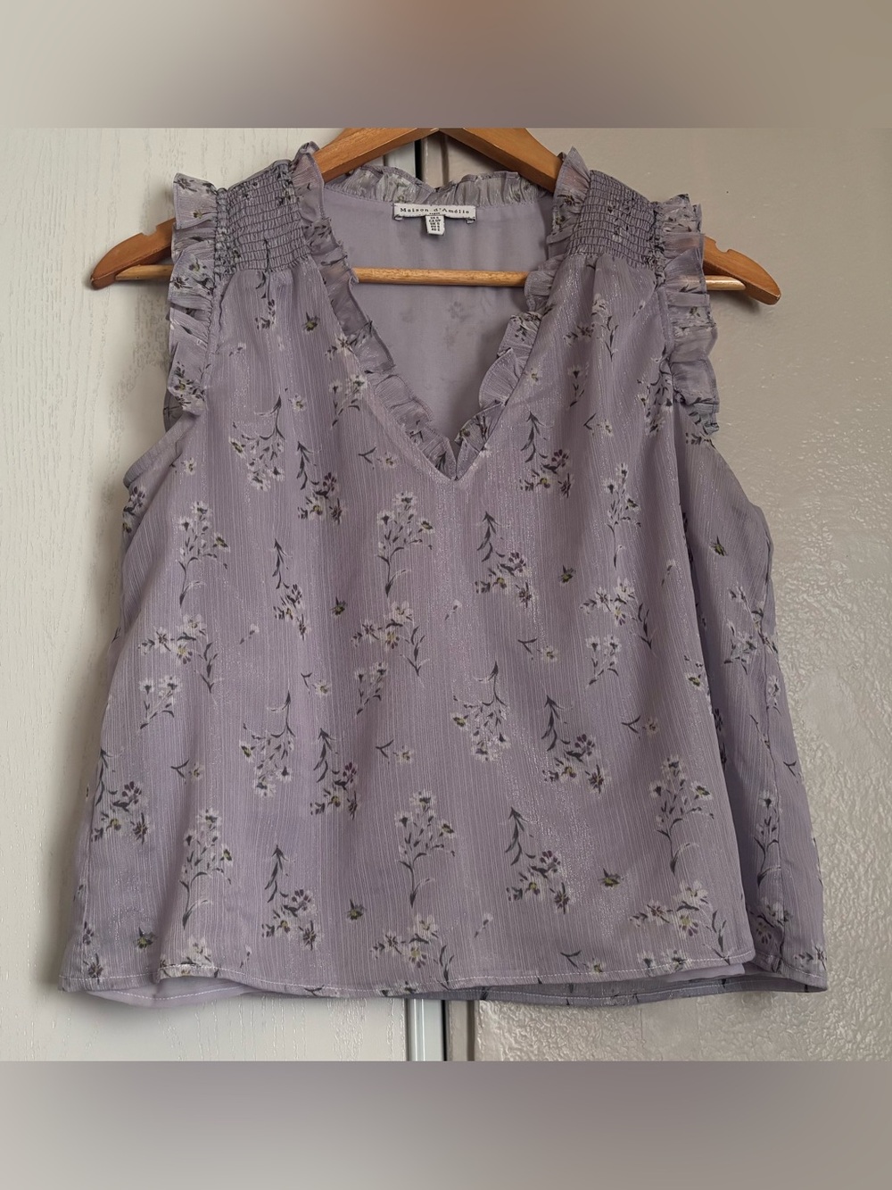 Laundry By Shelli Segal Lavender Floral V-Neck Ruffle Tank